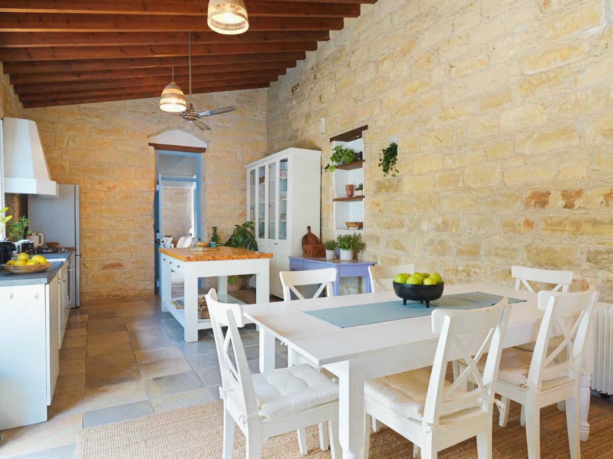Villa Avgoustis Pachna Exteriör bild