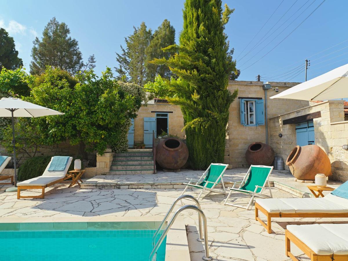 Villa Avgoustis Pachna Exteriör bild