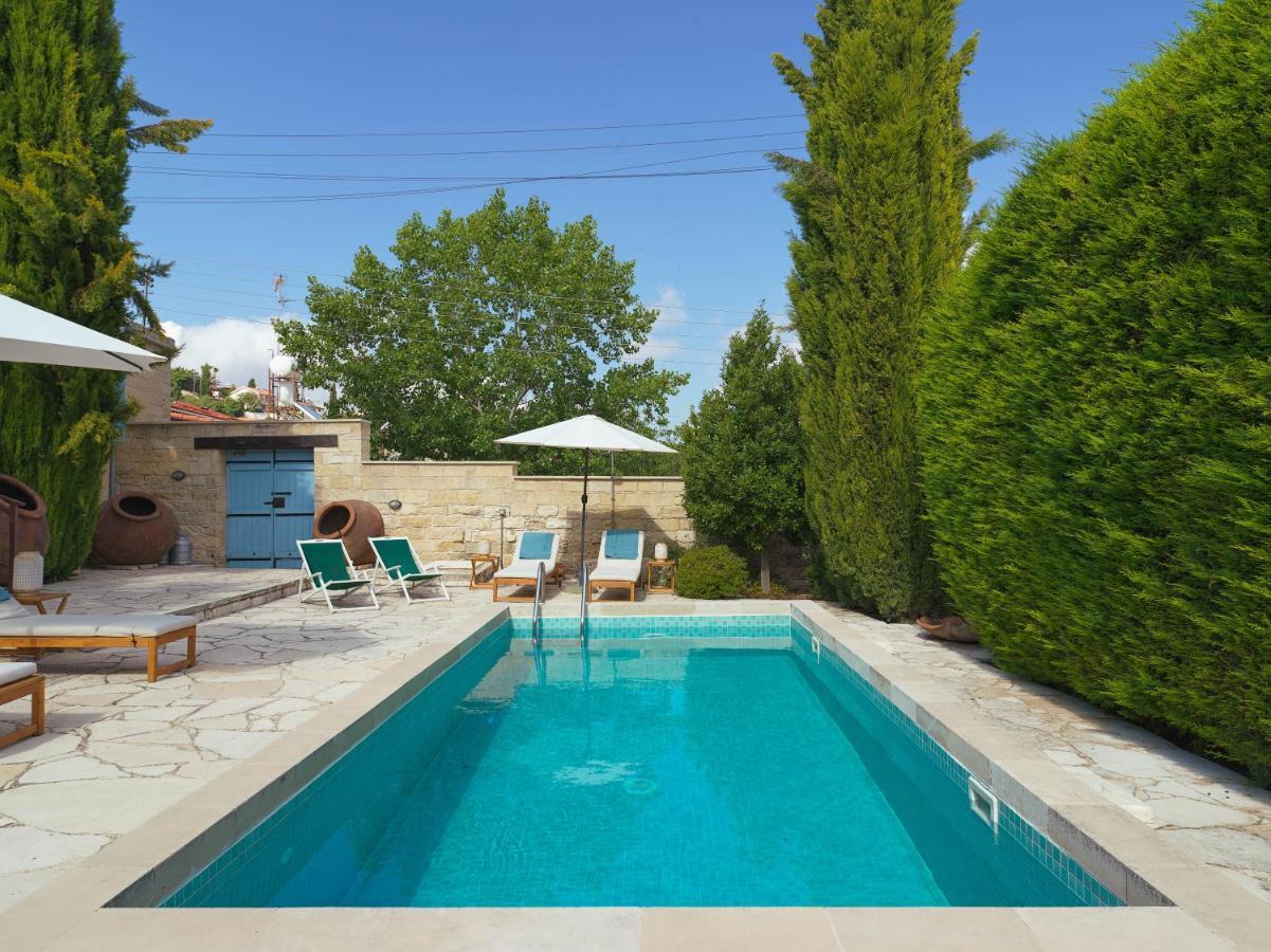 Villa Avgoustis Pachna Exteriör bild