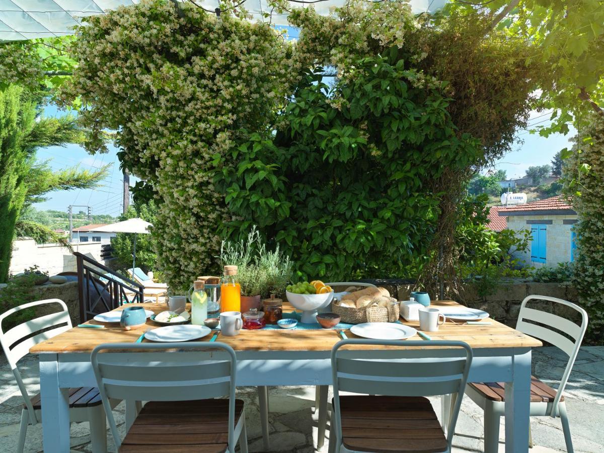 Villa Avgoustis Pachna Exteriör bild